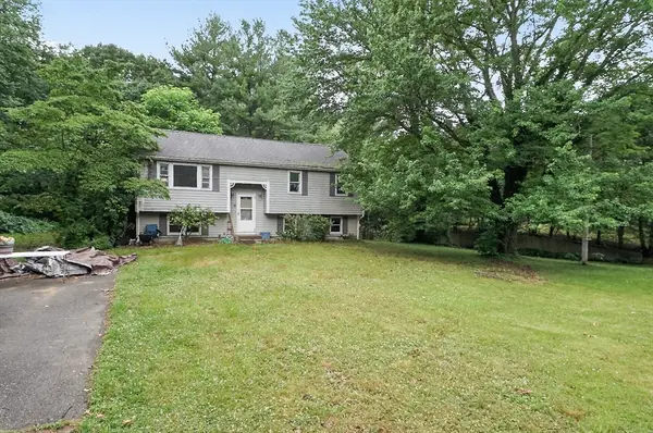 8 Patlena Dr, Norton, MA 02766