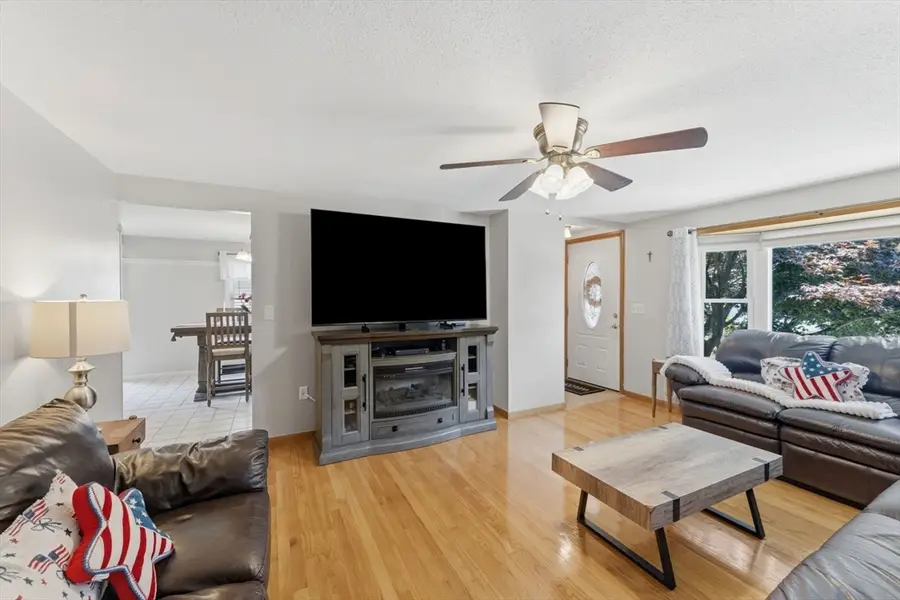 68 Brookside Ave, North Providence, RI 02911 - #2
