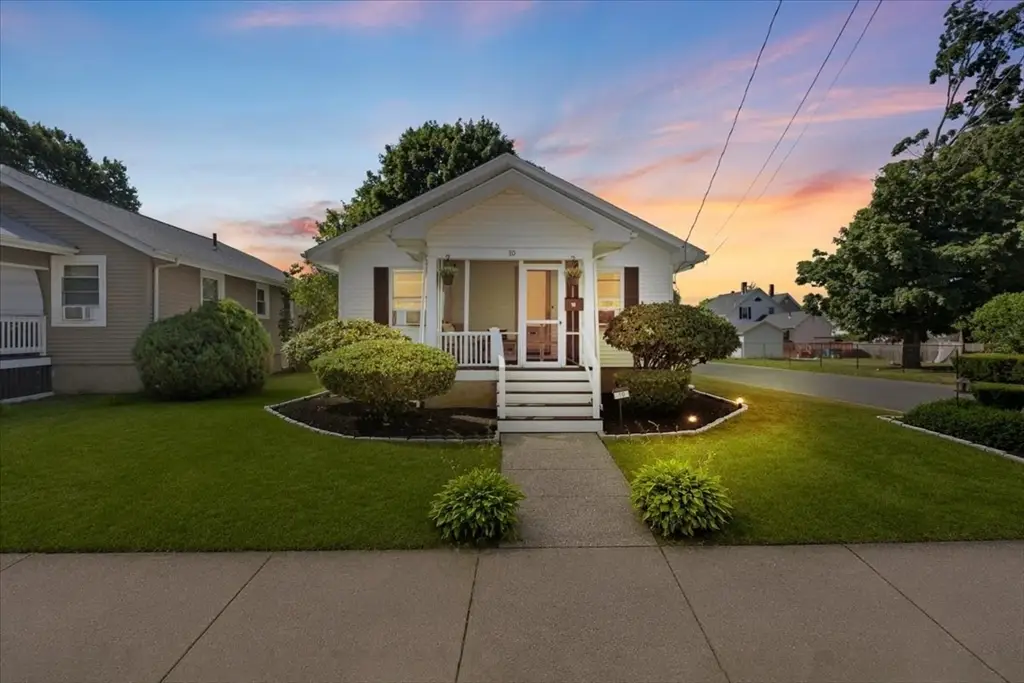10 Elizabeth Street, Taunton, MA 02780 - #1