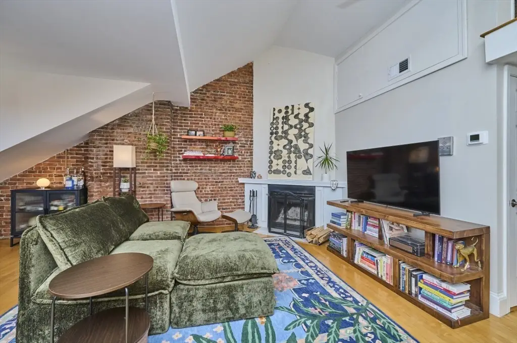 683 Massachusetts Ave. #5, Boston, MA 02118 - #1
