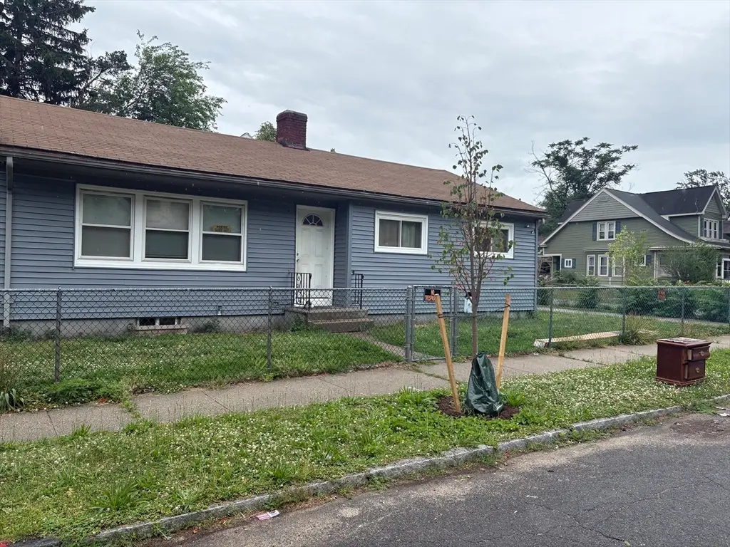 15 Freeman Ter, Springfield, MA 01104 - #1