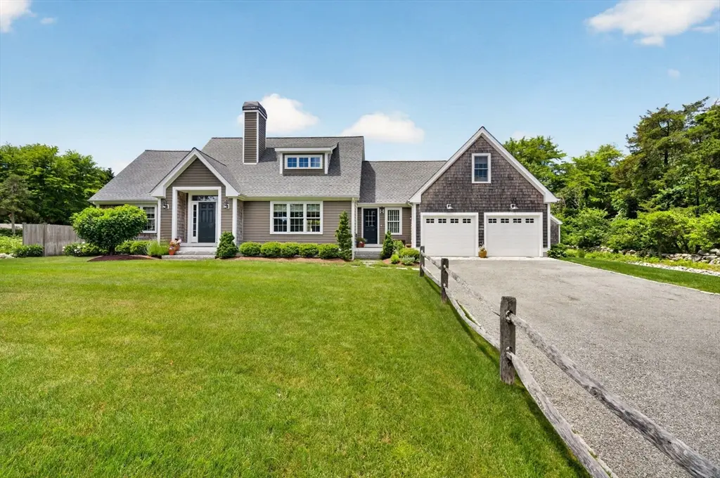 7 Ledgemont Ln, Dartmouth, MA 02748 - #1