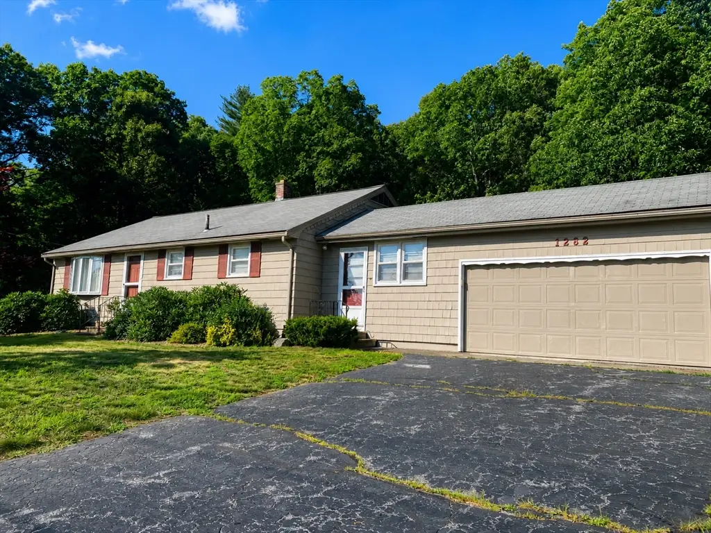 1282 Quaker St, Northbridge, MA 01534 - #1