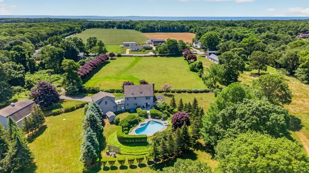 665 Horseneck Rd, Dartmouth, MA 02748 - #1