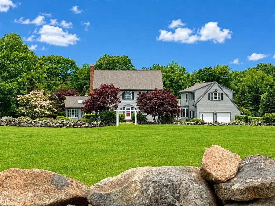 665 Horseneck Rd, Dartmouth, MA 02748 - #2