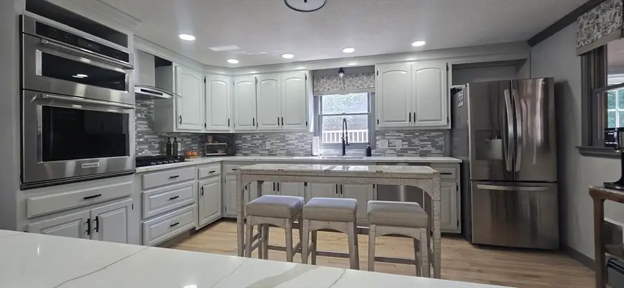 38 Raven Rd, Dracut, MA 01826 - #2