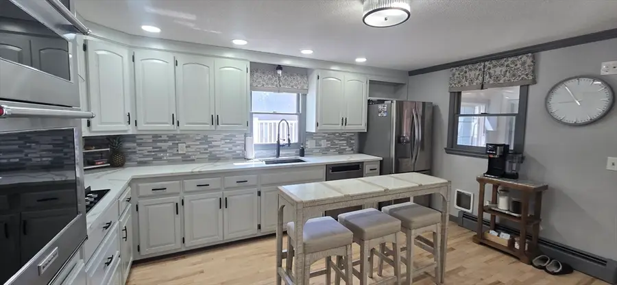 38 Raven Rd, Dracut, MA 01826 - #3