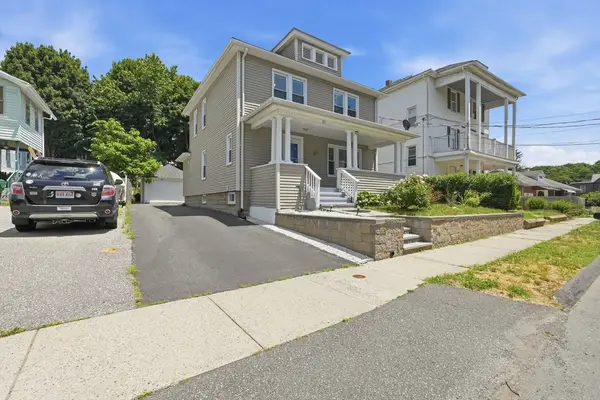 20 Mount Carmel, Chicopee, MA 01013