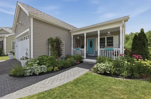 47 Hyde Park Circle #47, Uxbridge, MA 01569