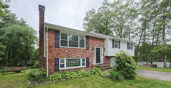 262 Daniels St, Franklin, MA 02038