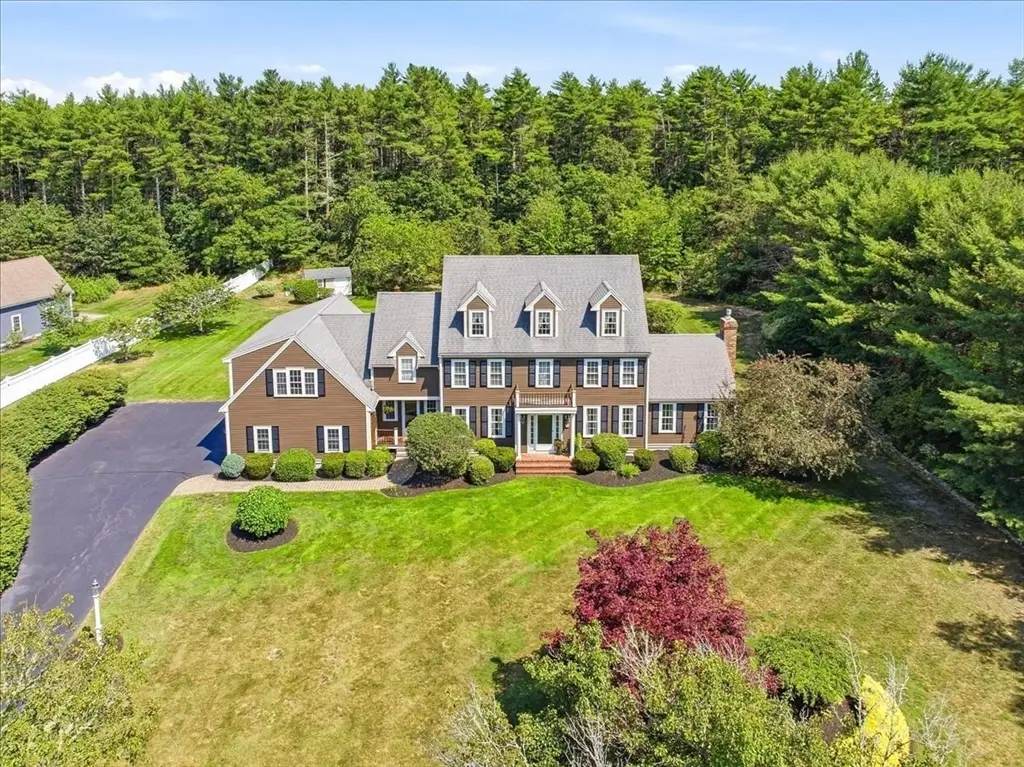 37 Wyndemere Ct, Plymouth, MA 02360 - #1