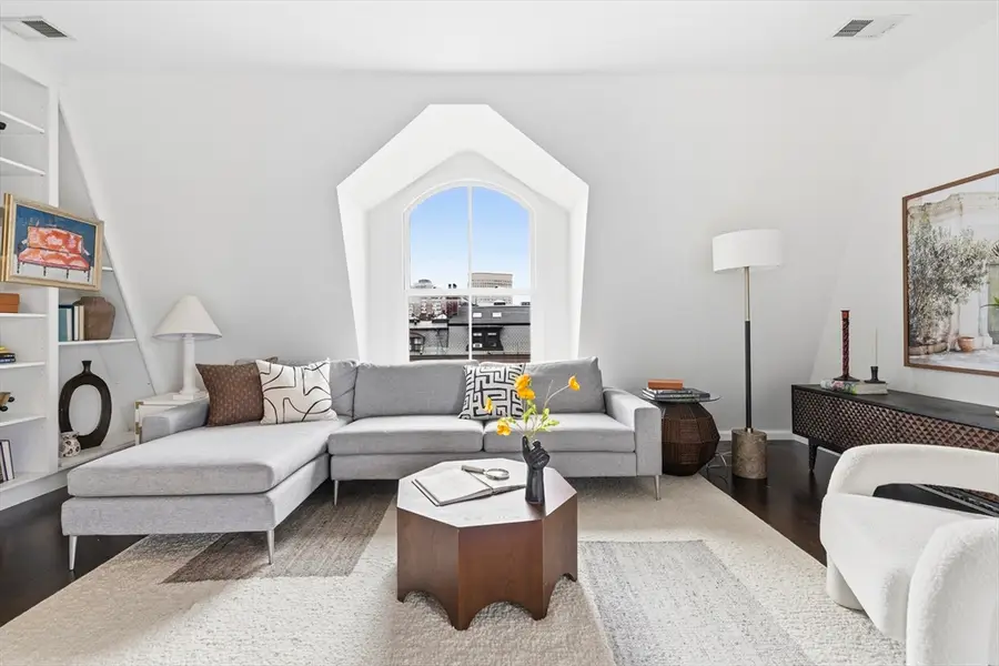 124 Beacon #PH1, Boston, MA 02116 - #2