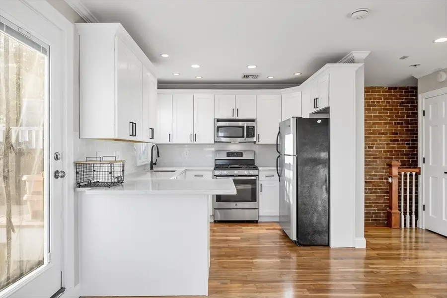 499-501 Sumner St #3, Boston, MA 02128 - #2