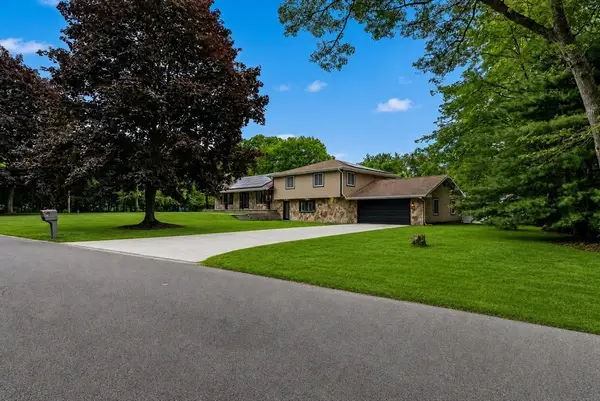 41 Watuppa Rd, Westport, MA 02790