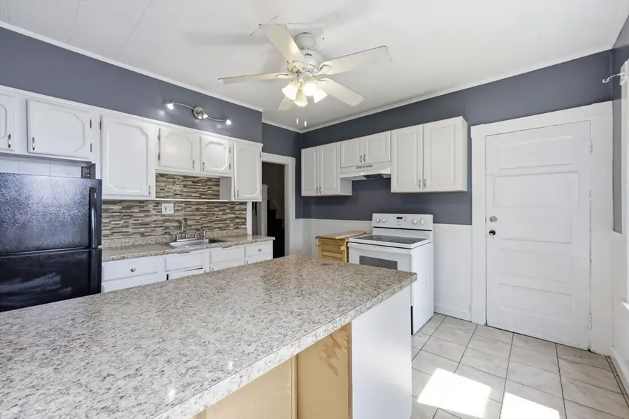 36 Belvidere St, Springfield, MA 01108 - #3