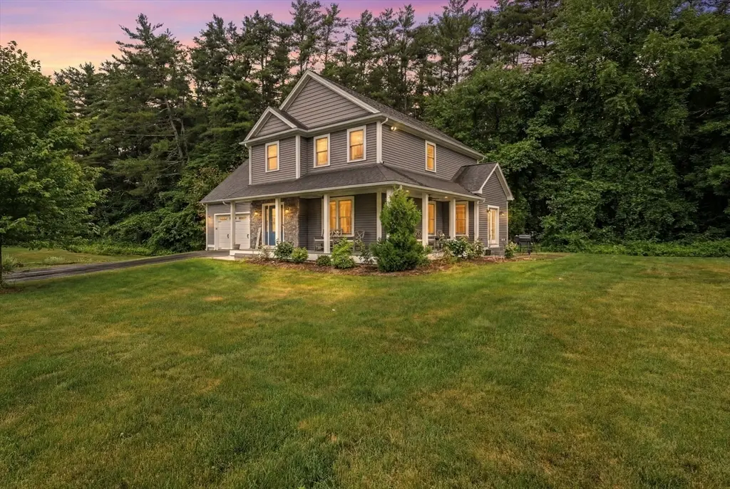 18 Pine St, Belchertown, MA 01007 - #1