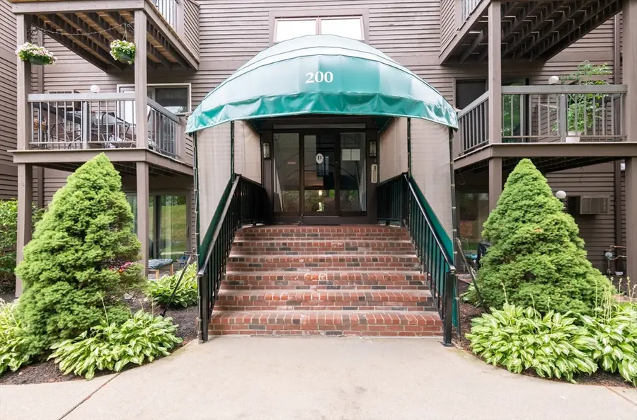 200 Colonial Dr #306, Ipswich, MA 01938 - #2