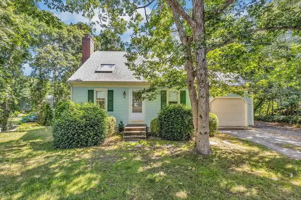 26 Richard Rd, Yarmouth, MA 02675
