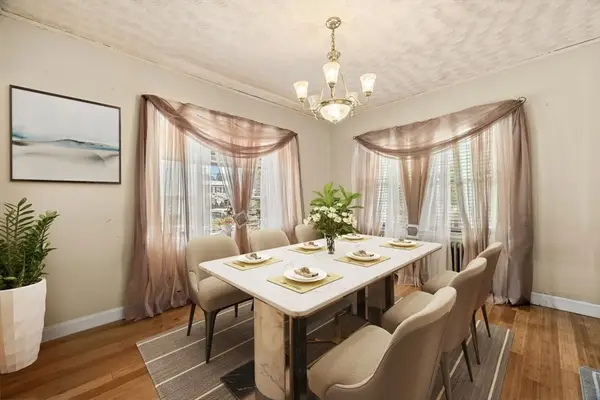 7 Hopewell Rd, Boston, MA 02136