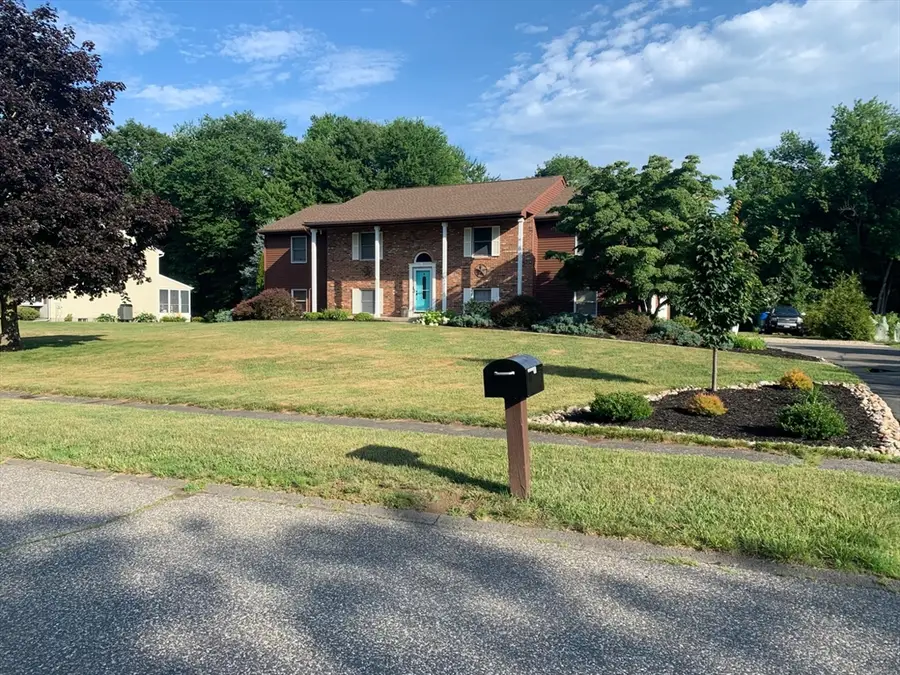 36 Westview Dr, Belchertown, MA 01007 - #2