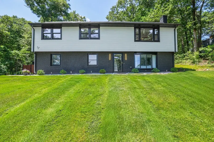 17 Institute Rd, North Grafton, MA 01536 - #2