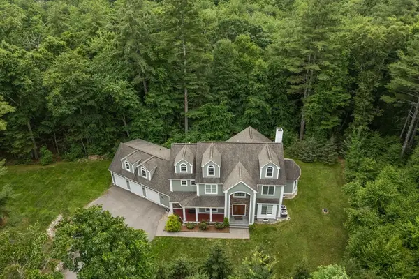 24 Wayside Inn Rd, Framingham, MA 01701