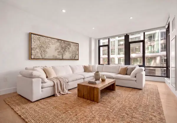 40 Traveler St #207, Boston, MA 02118