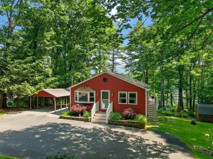 20 Iroquois Ave., Hubbardston, MA 01452 - #2