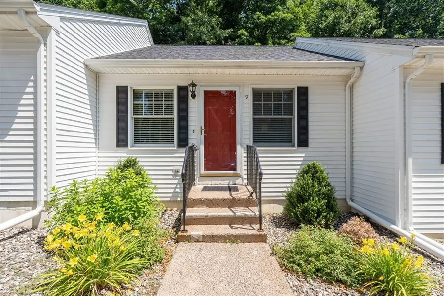 9 Rosewood Ln #9, Southwick, MA 01077 - #3