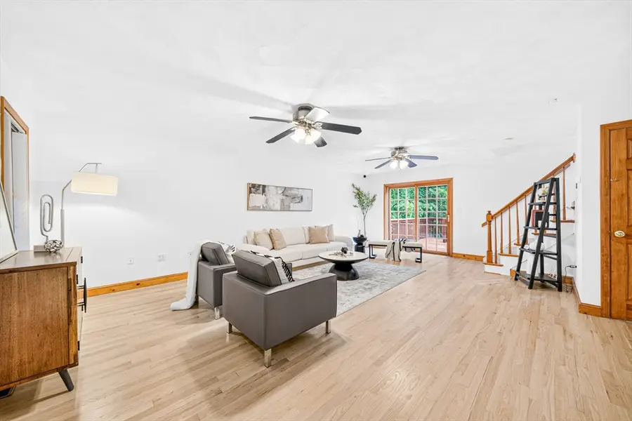 35 Brentwood Rd, Woburn, MA 01801 - #3