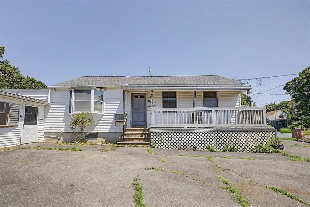 16 Berger Street, Chicopee, MA 01020 - #1