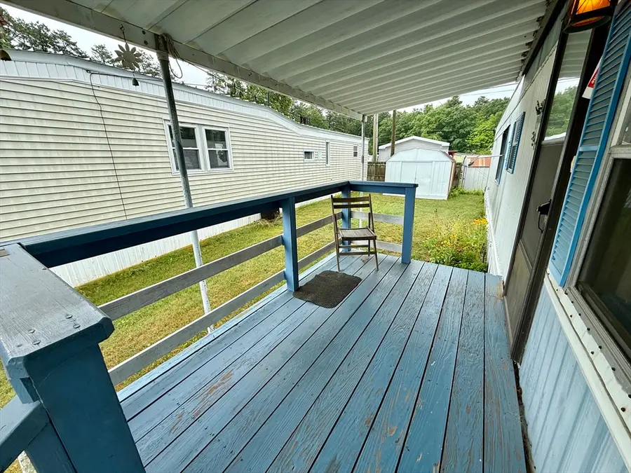 37 Klondike Ave, Westfield, MA 01085 - #3