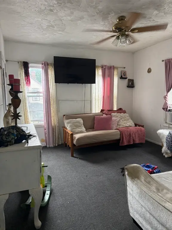 69 Delano St, New Bedford, MA 02744 - #3