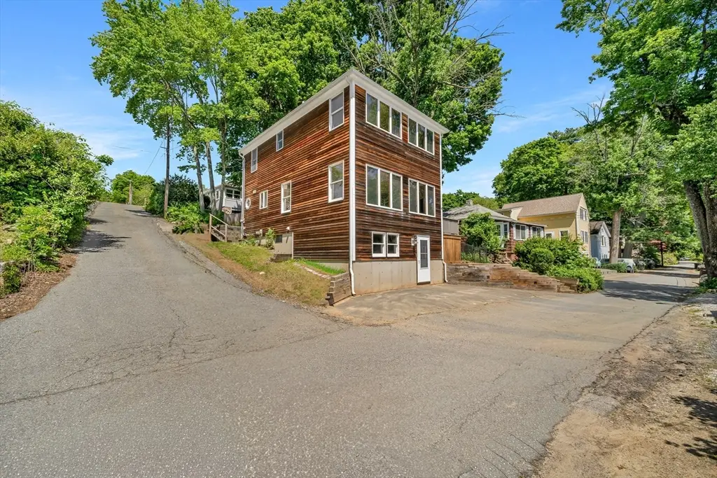 11 Beech Ln, Amesbury, MA 01913 - #1