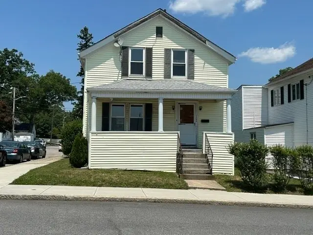 1244 Presidents Ave, Fall River, MA 02720 - #1