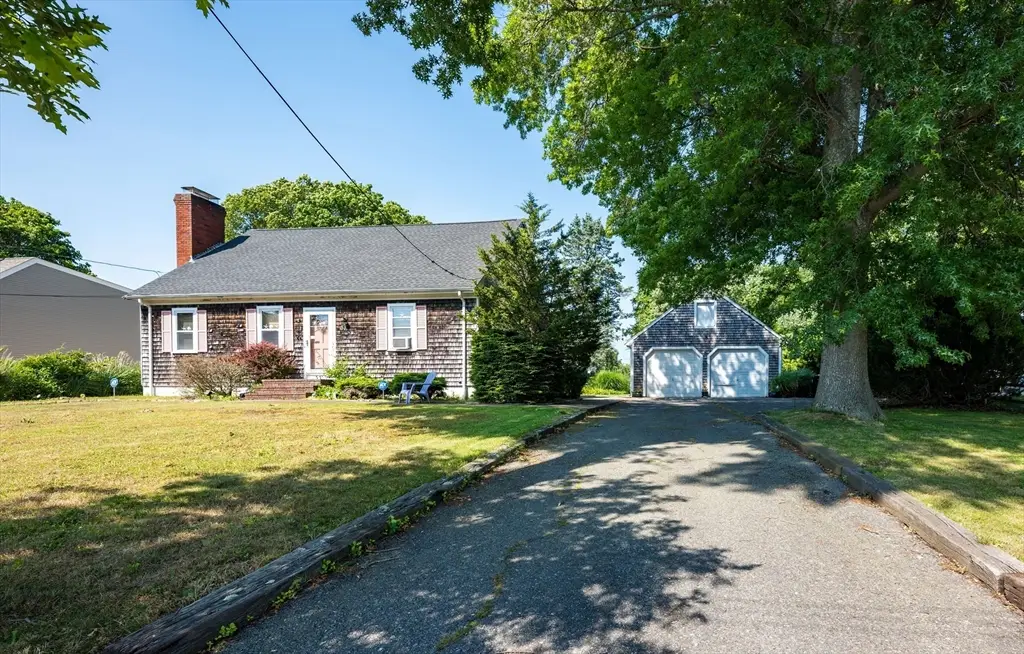 33 Terry Dr, Dartmouth, MA 02748 - #1