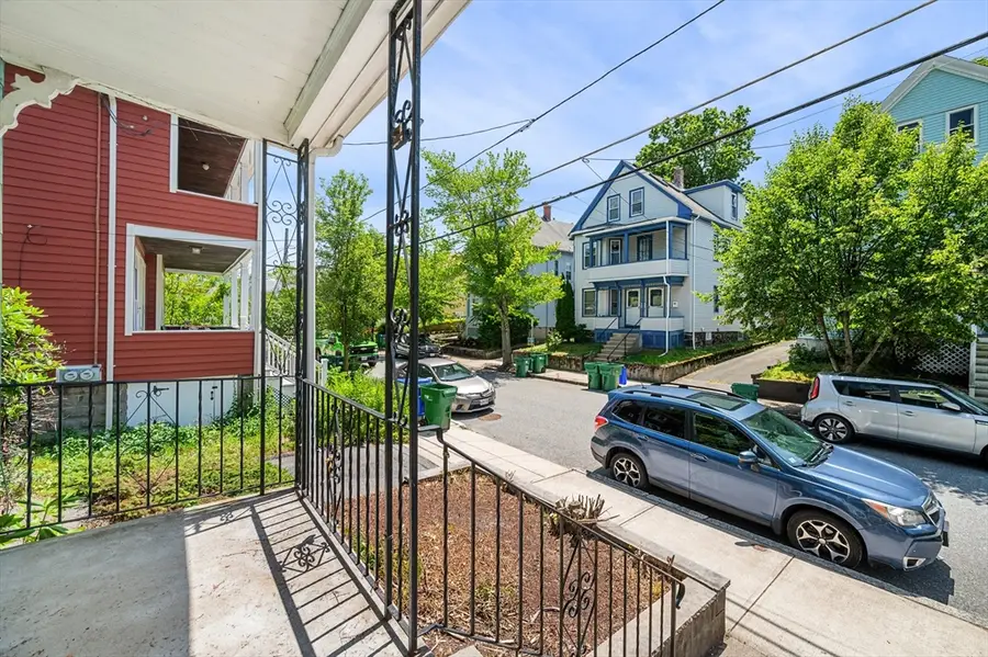 31 Orchard St, Medford, MA 02155 - #3