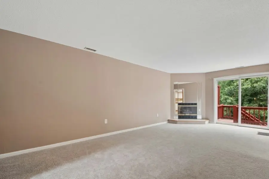 4 Herbert Drive #B, Sutton, MA 01590 - #3