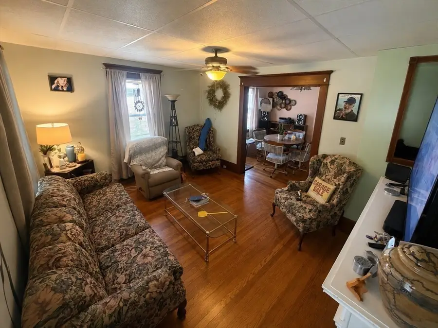 53 Mazarin St, Springfield, MA 01151 - #3