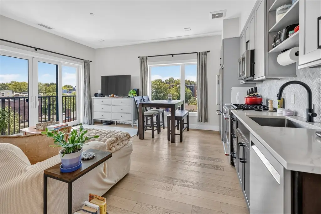 287 Maverick St #505, Boston, MA 02128 - #1