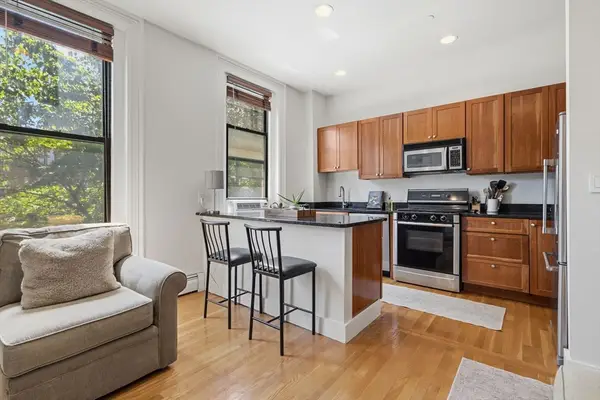 32 Yarmouth St #2, Boston, MA 02116