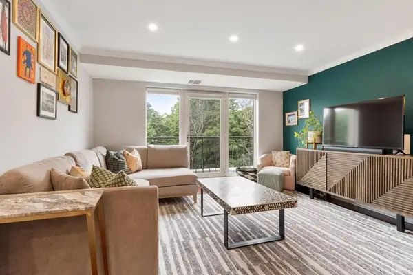 1 Watermill Pl #425, Arlington, MA 02476
