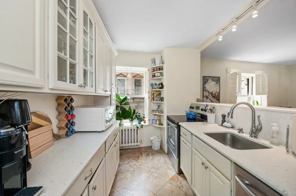 21 Beacon Street #2E, Boston, MA 02108 - #1
