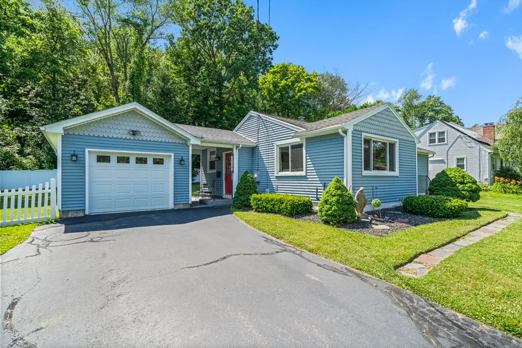 123 Greystone Ave, West Springfield, MA 01089 - #1