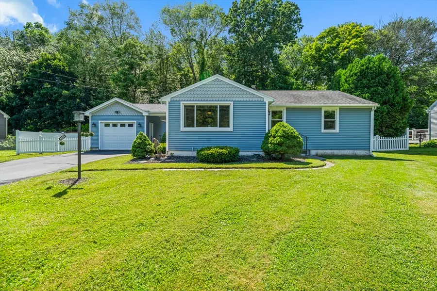 123 Greystone Ave, West Springfield, MA 01089 - #2