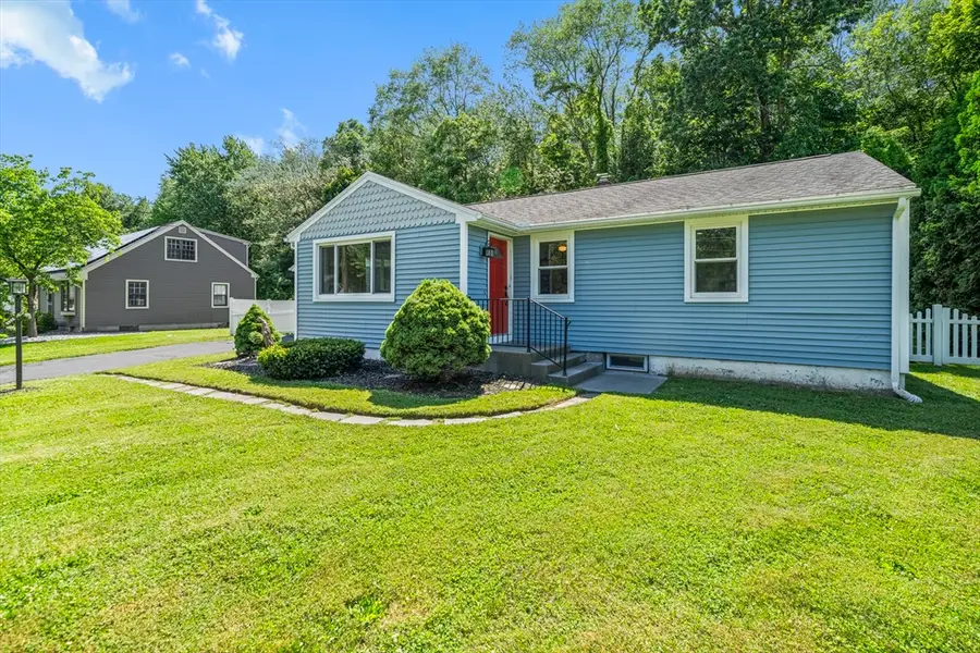 123 Greystone Ave, West Springfield, MA 01089 - #3