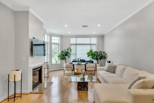 295 Salem St #99, Woburn, MA 01801