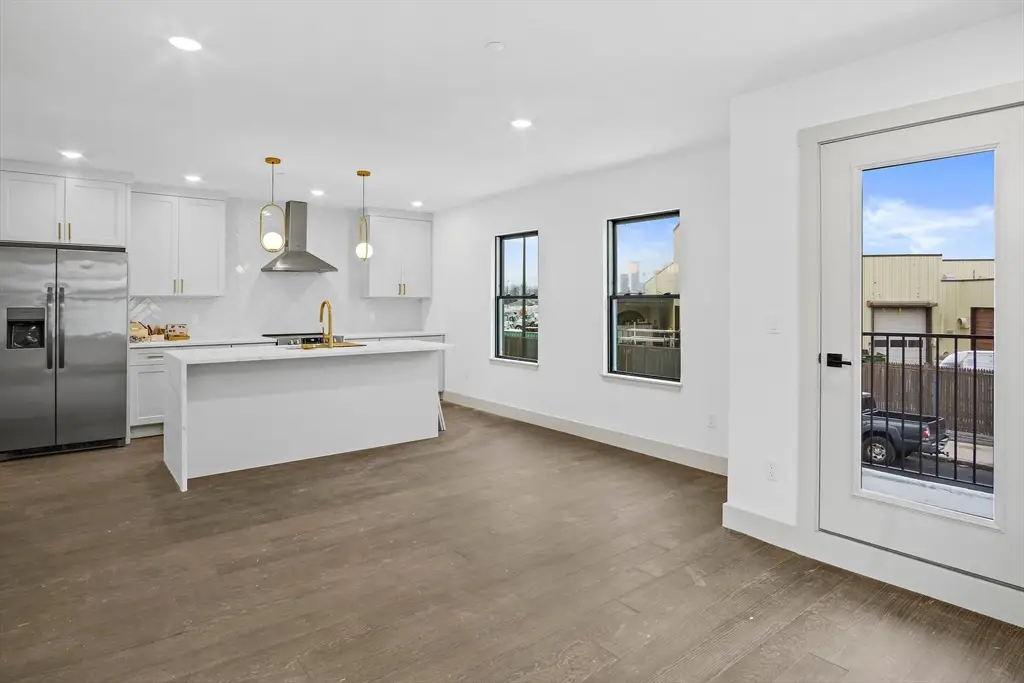 127 E Cottage St #3, Boston, MA 02125 - #1