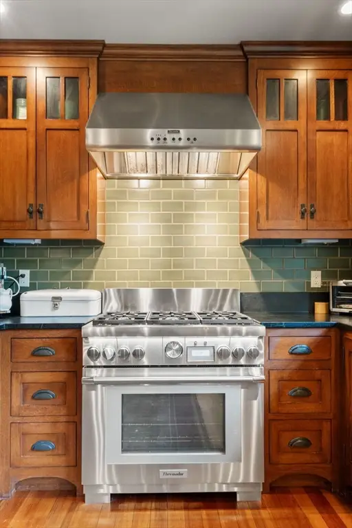 18 Shears St, Wrentham, MA 02093 - #3