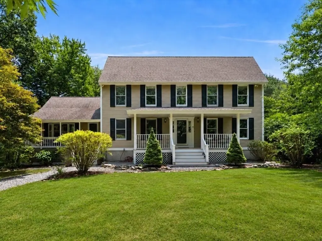 15 Hillcrest Dr, Tyngsborough, MA 01879 - #1